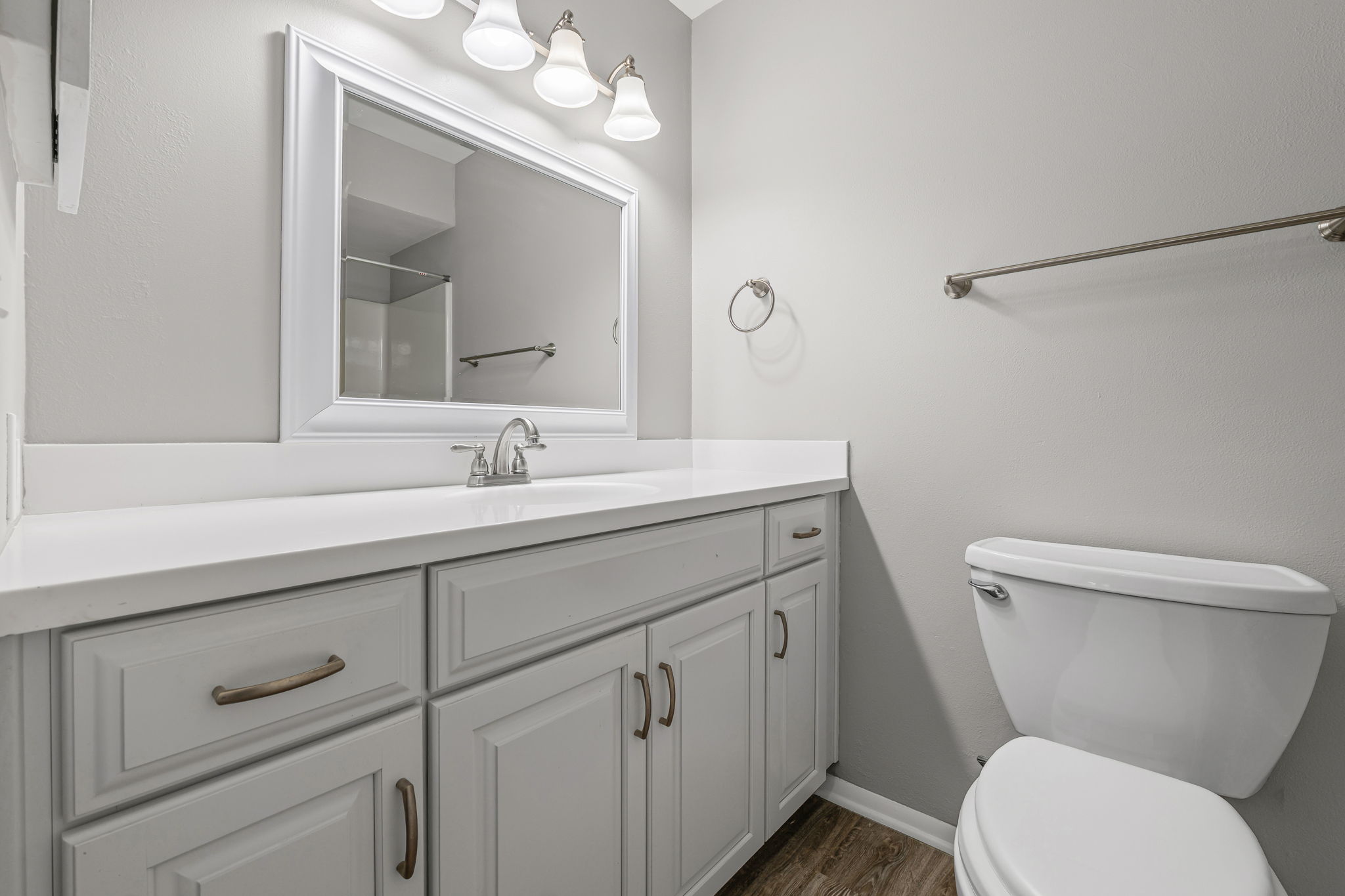 18-web-or-mls-Apt 204__17