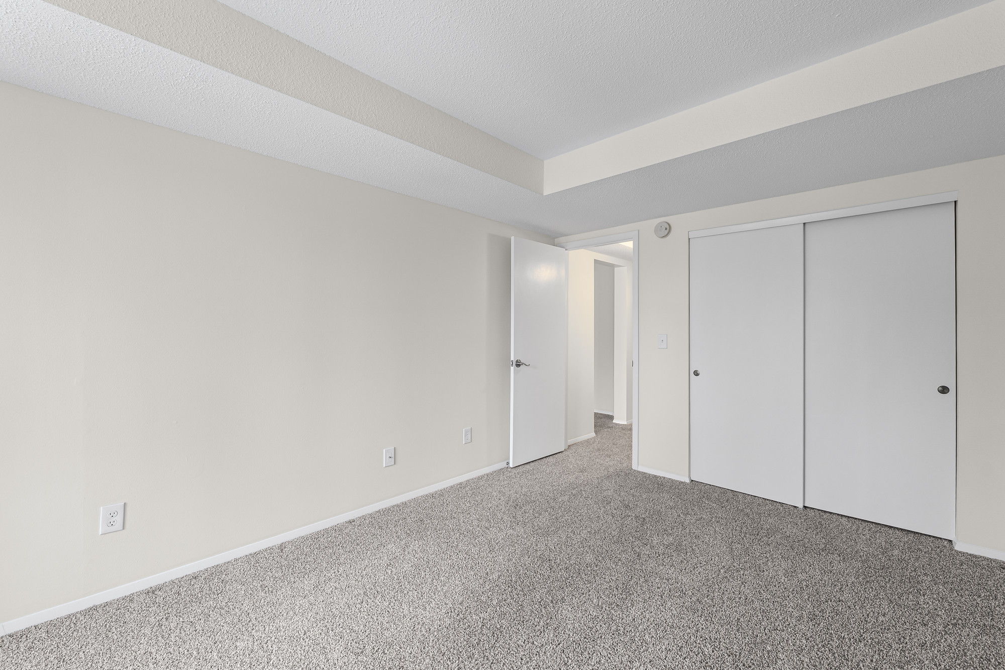 23-web-or-mls-_1236679_web