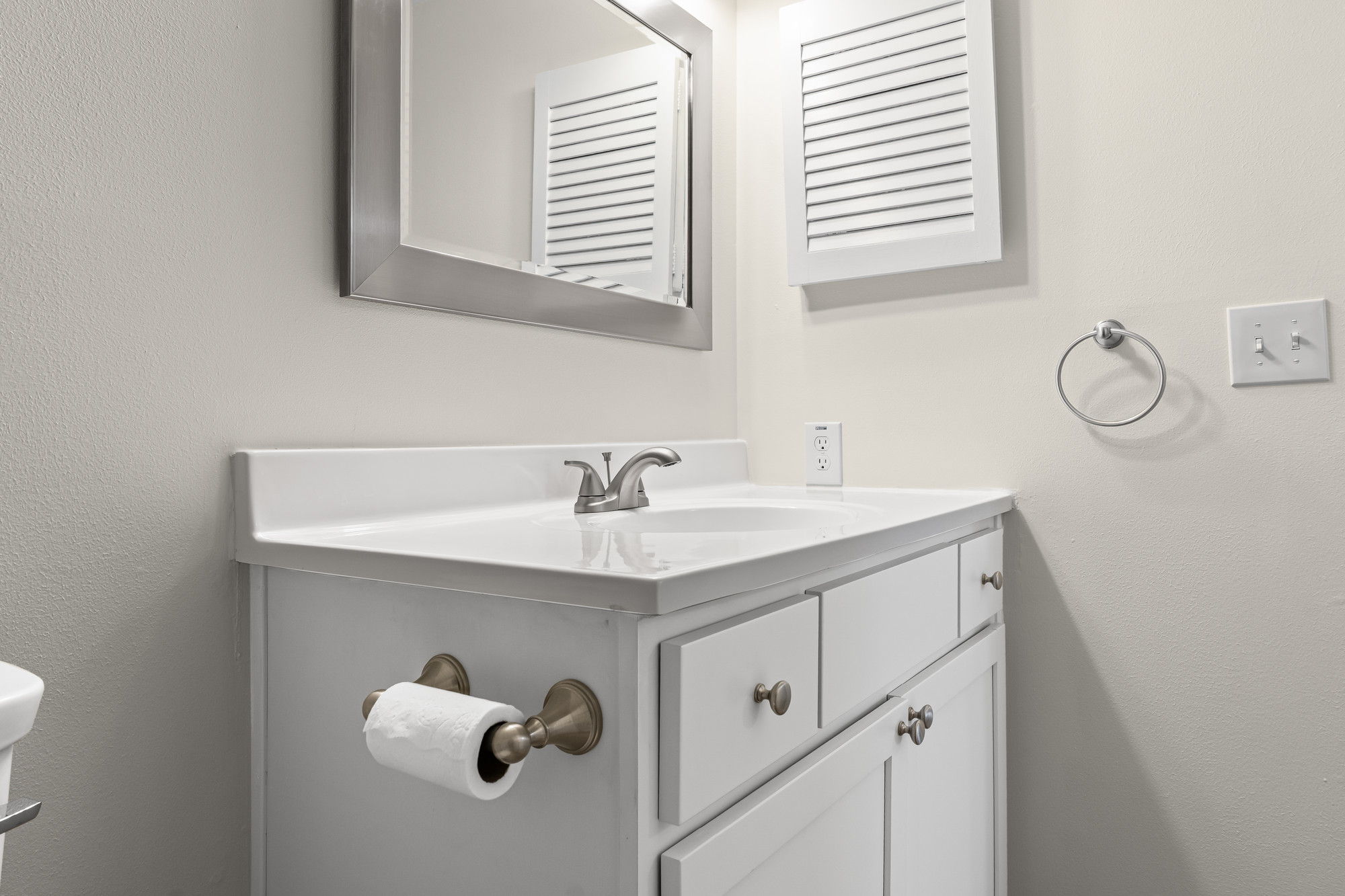 24-web-or-mls-_1246694_web