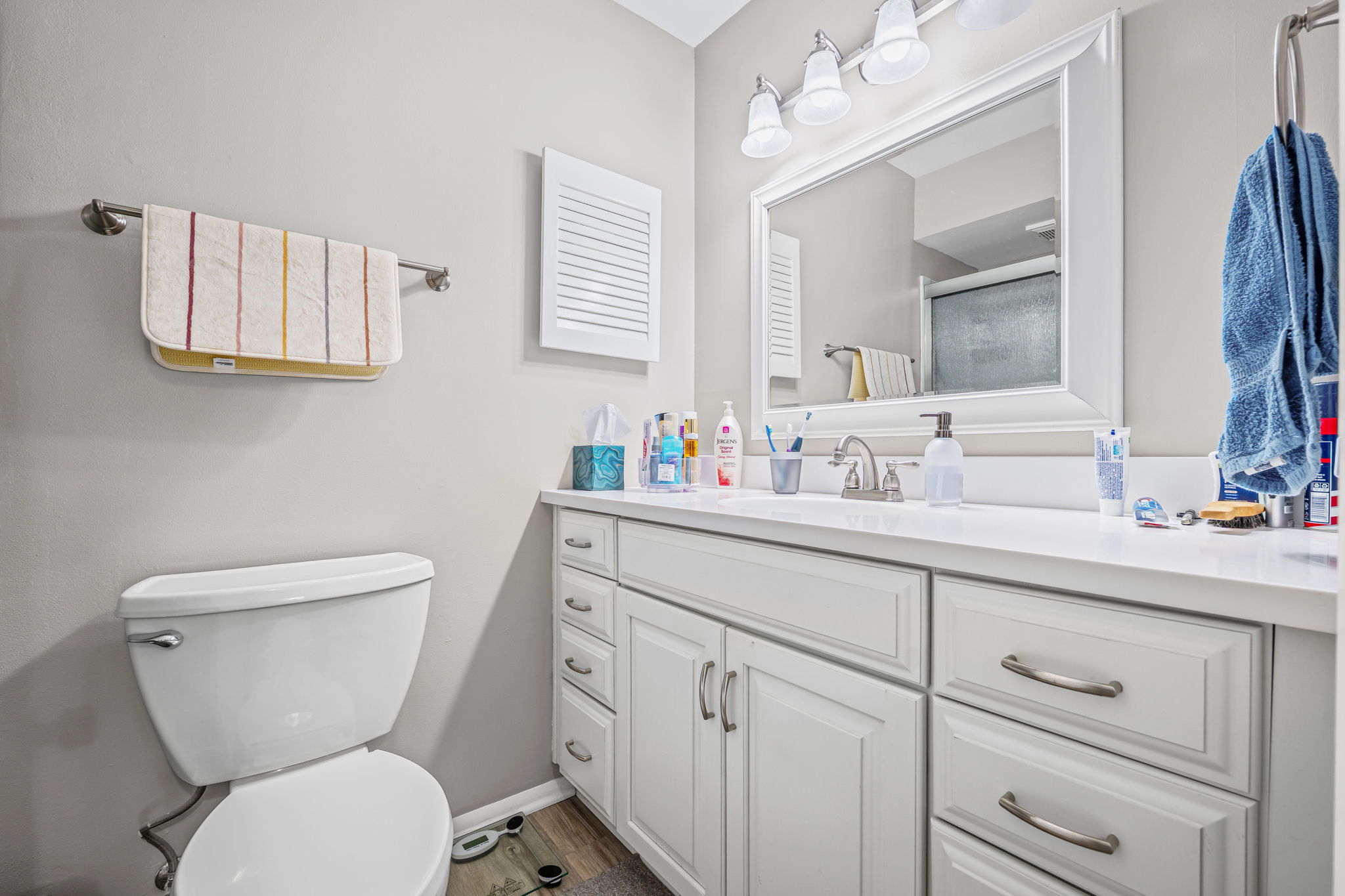 25-web-or-mls-Apt 201__11