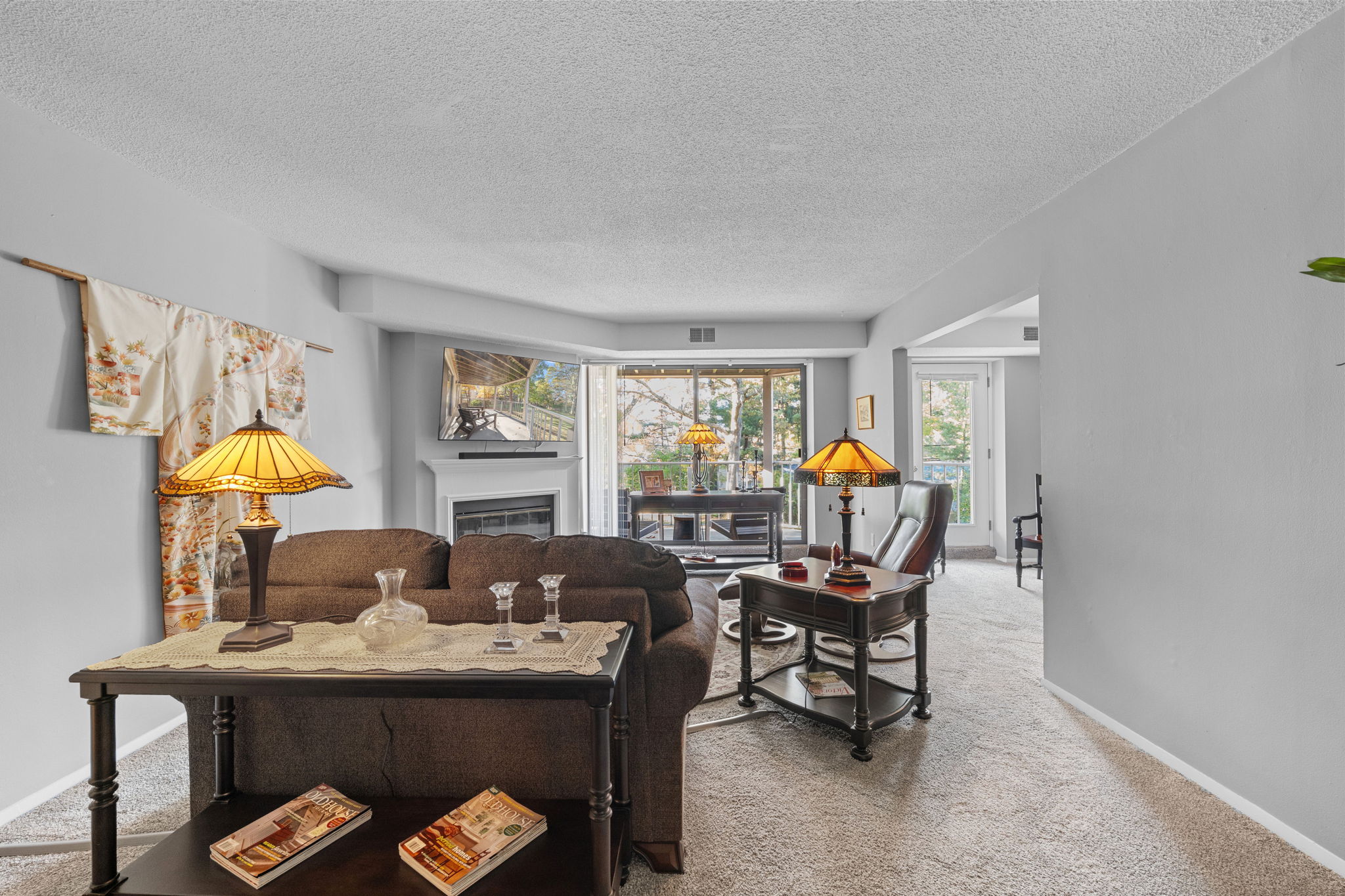 3-web-or-mls-Apt 210__02