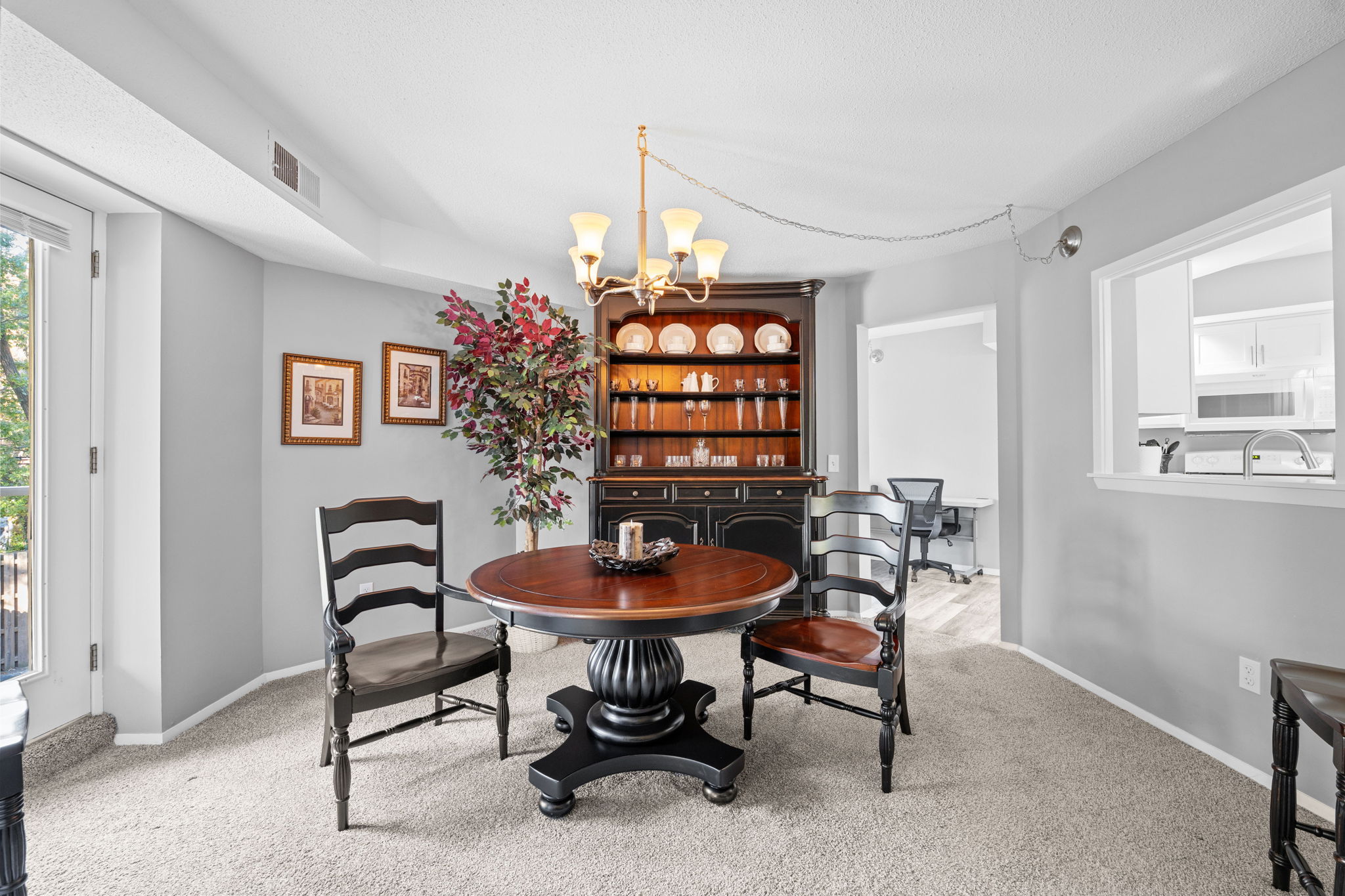 7-web-or-mls-Apt 210__06